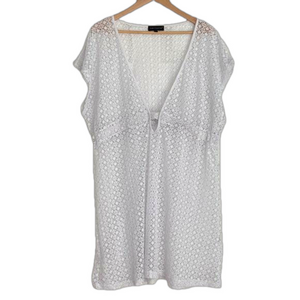 Club Z Collection White Plus Size 2X Beach Poolside Vacay Bathing Suit Cover Up